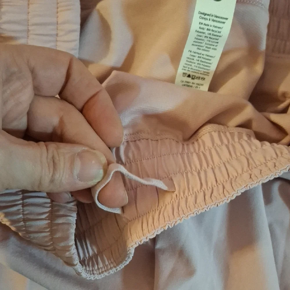 Lululemon Shake It Out High-Rise 2.5” Shorts Pink Pear XL - Picture 7 of 12